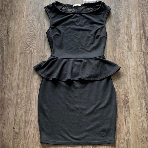 NWT Soprano Peplum Lace Back Bodycon Dress - Picture 1 of 7